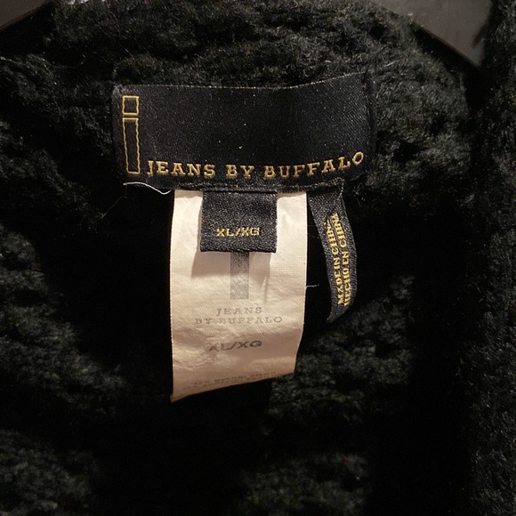 Fun! ijeans by Buffalo Fuzzy Sweater - Picture 7 of 9